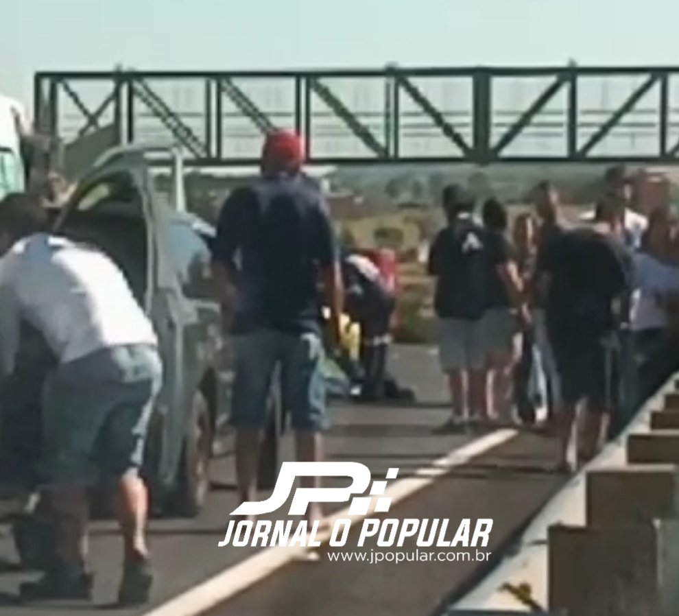 Menina Se Joga Na Frente Do Caminhão Vídeo URGENTE- MENINA SE JOGA NA FRENTE DE CAMINHÃO EM PADRE NÓBREGA - JP